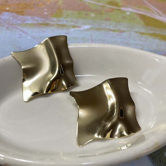 Large Gold Fold Square Large Earrings - Picture 9 of 11